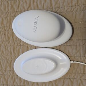 NuSkin Renu Spa iO Hand Held Tool Firm Tighten Sculpt Tone Your Body for Summer